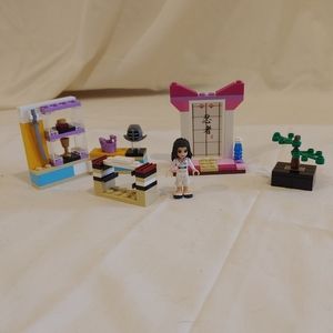 LEGO FRIENDS Emma's Karate Class